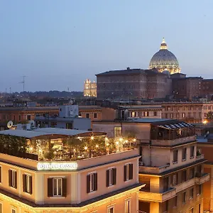 https://dei-consoli.it-romehotels.com