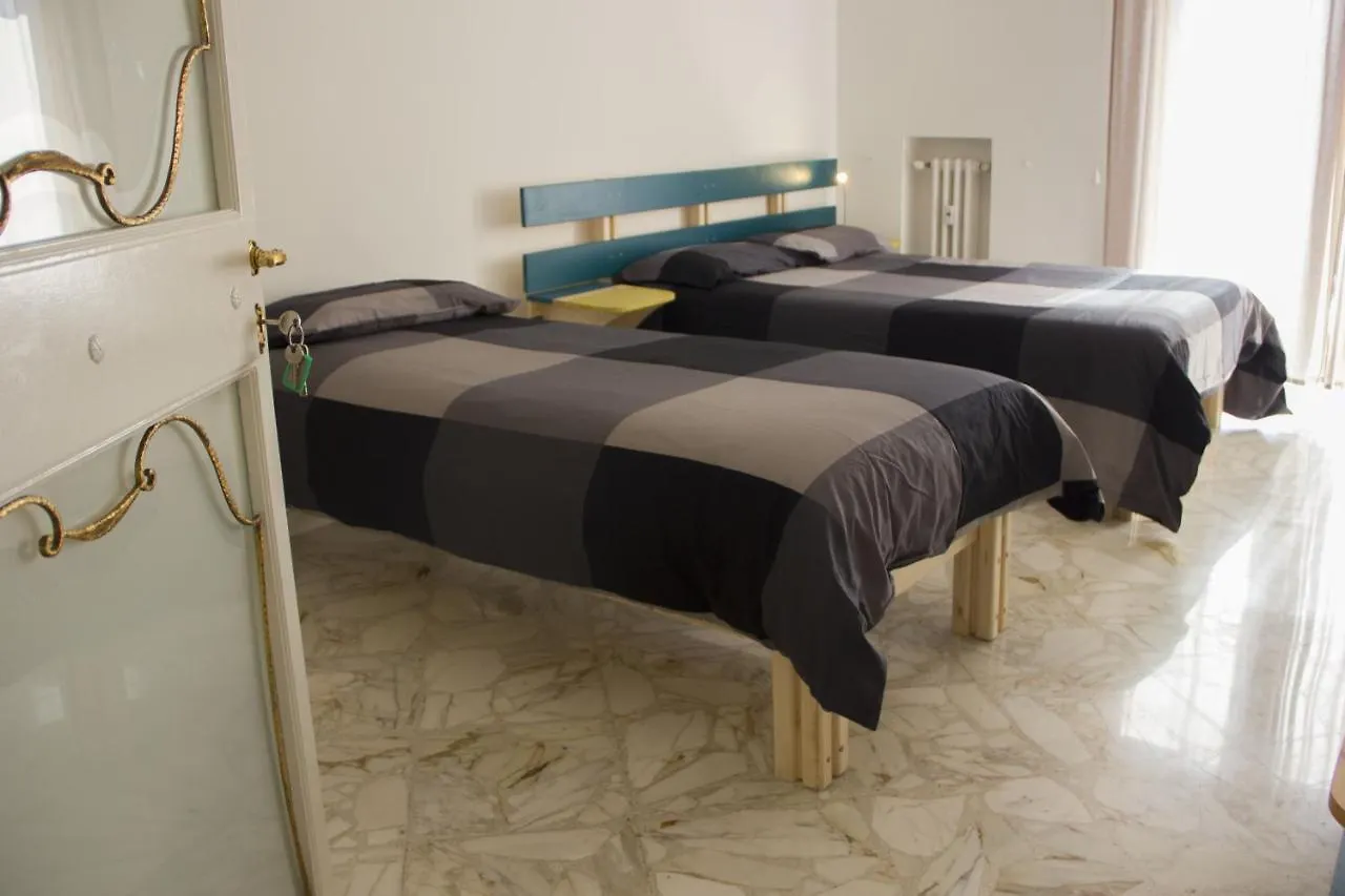Apple Guest House バーリ イタリア
